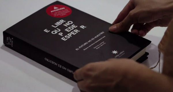 Livro em que a tinta desaparece