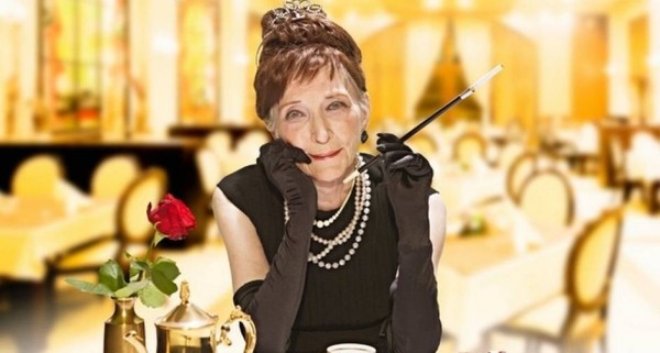 Marianne Brunsbach, de 86 anos, virou a "Bonequinha de Luxo"